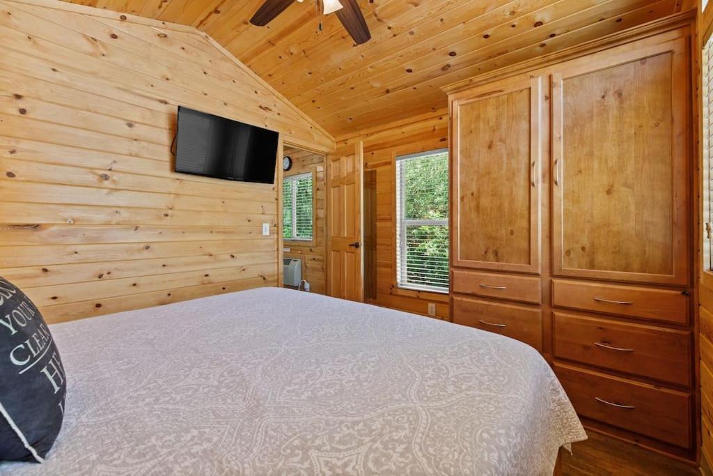 Deluxe Little Cabin 2 Min Stroll To Kern River Kernville Εξωτερικό φωτογραφία