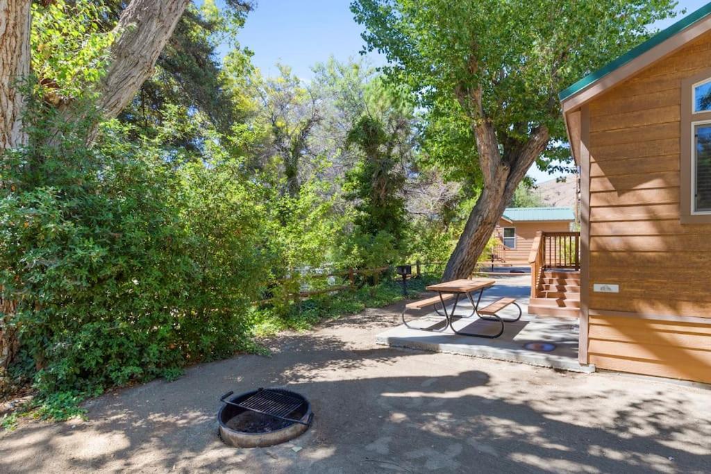 Deluxe Little Cabin 2 Min Stroll To Kern River Kernville Εξωτερικό φωτογραφία